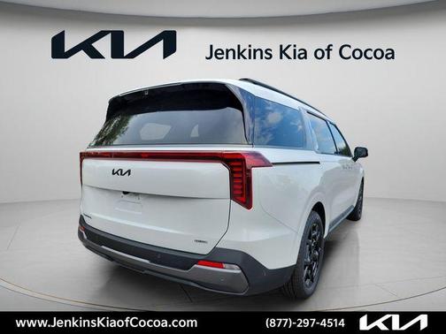 White Pearl 2026 Kia Carnival Hybrid SX