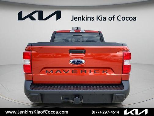Chili Pepper Red 2024 Ford Maverick Lariat