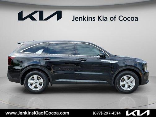 Ebony 2026 Kia Sorento LX