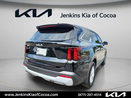 Ebony 2026 Kia Sorento LX
