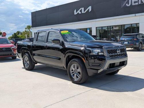 Black 2025 Nissan Frontier SV