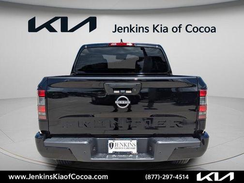Black 2025 Nissan Frontier SV