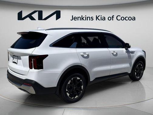 White Pearl 2026 Kia Sorento S