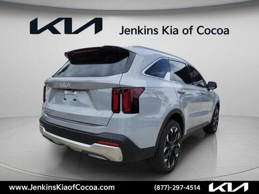 Wolf Gray 2026 Kia Sorento SX
