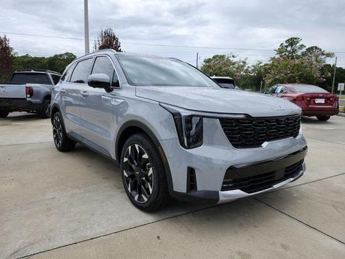Wolf Gray 2026 Kia Sorento SX