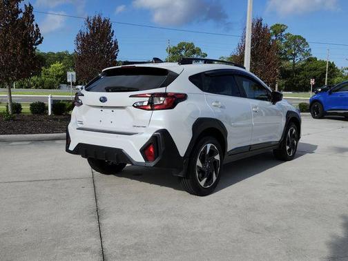 Crystal White Pearl 2025 Subaru Crosstrek Limited