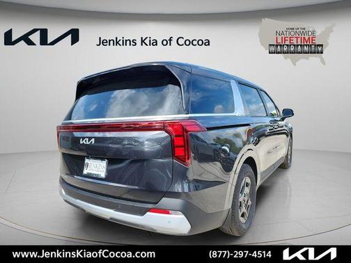 Metal 2026 Kia Carnival LXS
