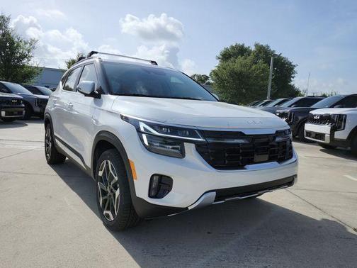Snow White Pearl 2026 Kia Seltos SX