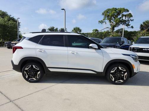 Snow White Pearl 2026 Kia Seltos SX