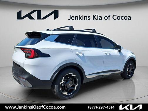 White Pearl 2026 Kia Sportage EX