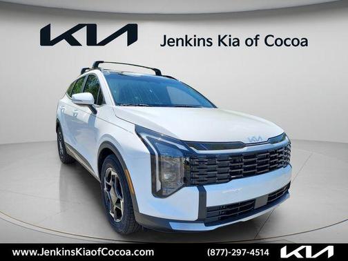 White Pearl 2026 Kia Sportage EX