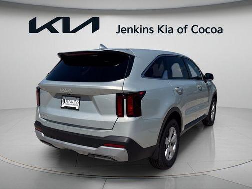 Ivory 2026 Kia Sorento LX