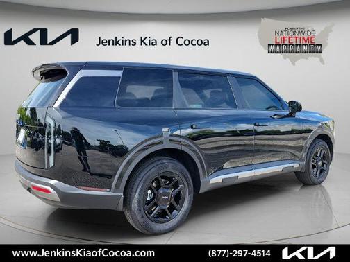 Ebony 2027 Kia Telluride LX