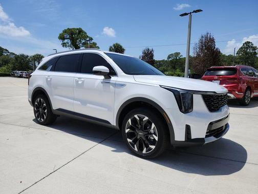 White Pearl 2026 Kia Sorento EX