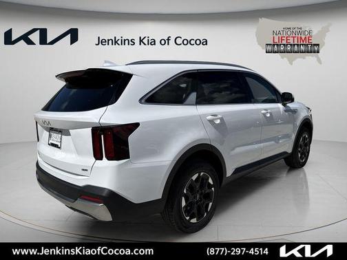 White 2026 Kia Sorento S