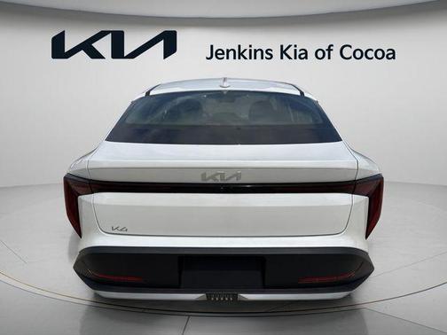 White Pearl 2026 Kia K4 LX
