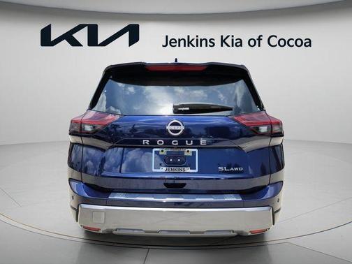 Deep Ocean Blue 2024 Nissan Rogue SL