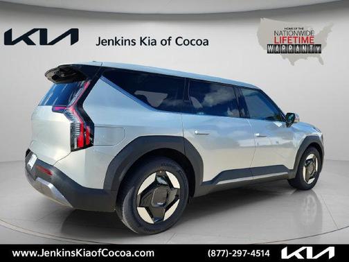 Ivory 2026 Kia EV9 Light Long Range