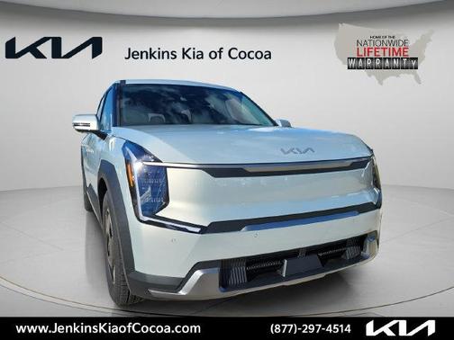Ivory 2026 Kia EV9 Light Long Range