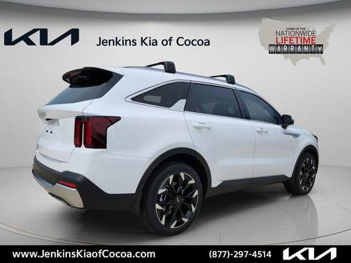White Pearl 2026 Kia Sorento EX