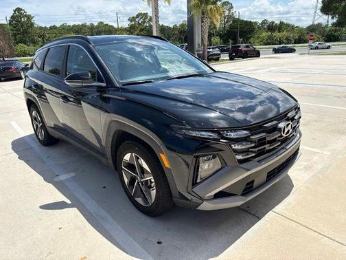Phantom Black 2025 Hyundai TUCSON SEL Convenience