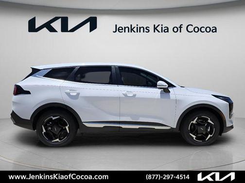 Glacial White Pearl 2026 Kia Sportage EX