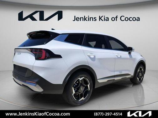 Glacial White Pearl 2026 Kia Sportage EX