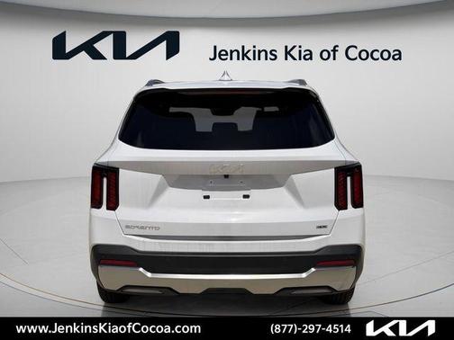 White Pearl 2026 Kia Sorento S