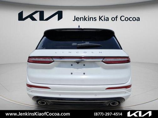 White Metallic 2024 Lincoln Corsair Grand Touring
