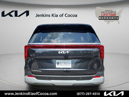Metal 2026 Kia Carnival LXS