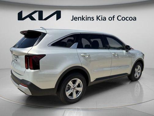 Ivory 2026 Kia Sorento LX