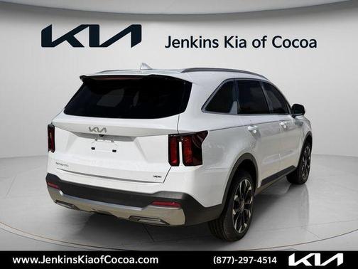 White Pearl 2026 Kia Sorento EX