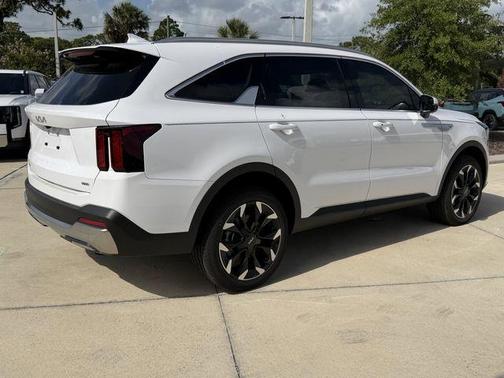 White Pearl 2026 Kia Sorento EX