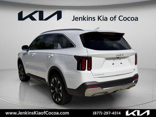 White Pearl 2026 Kia Sorento EX