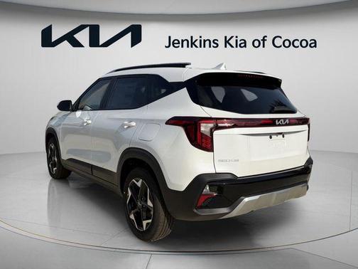 White Pearl 2026 Kia Seltos S