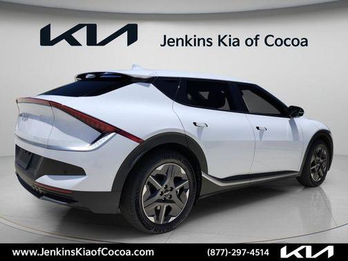 White Pearl 2026 Kia EV6 Light