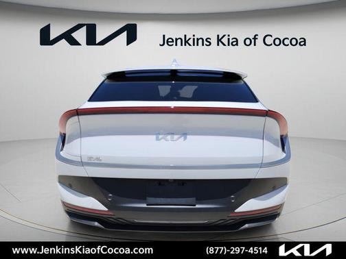 White Pearl 2026 Kia EV6 Light