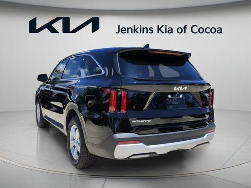 Ebony 2026 Kia Sorento LX