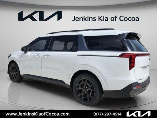 Snow White Pearl 2026 Kia Carnival Hybrid SX