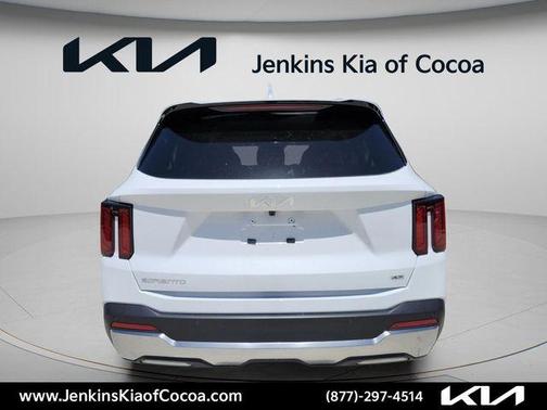 White Pearl 2026 Kia Sorento S