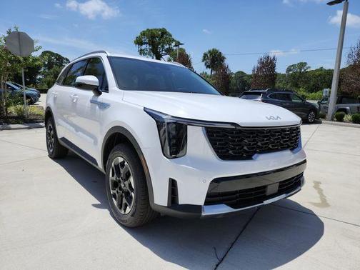 White Pearl 2026 Kia Sorento S