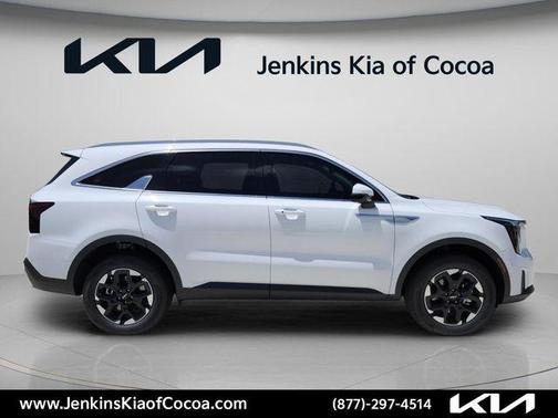 White Pearl 2026 Kia Sorento S