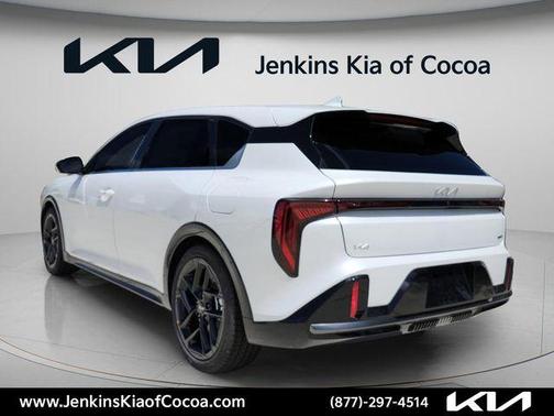 White Pearl 2026 Kia K4 GT-Line Turbo