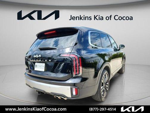 Ebony Black 2024 Kia Telluride SX