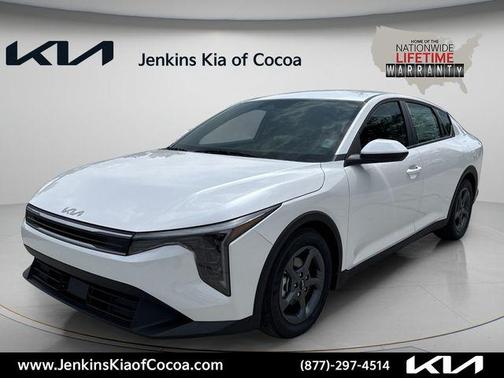 Snow White Pearl 2026 Kia K4 LXS