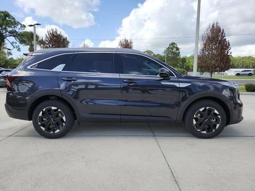 Metal 2026 Kia Sorento S