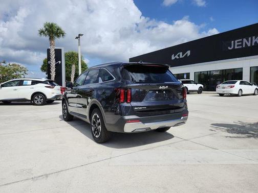 Metal 2026 Kia Sorento S