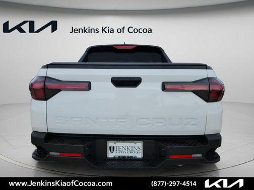 White 2024 Hyundai SANTA CRUZ 2.5L SEL