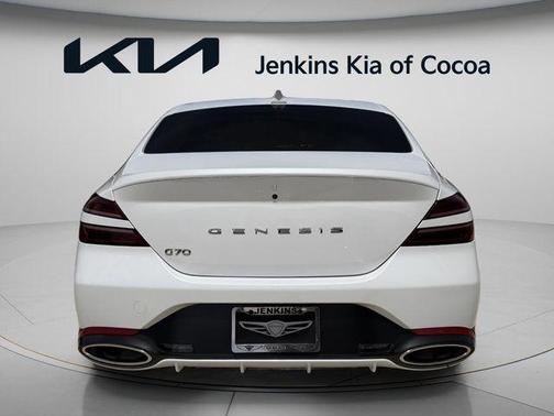 White 2025 Genesis G70 2.5T