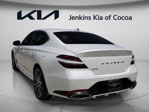 White 2025 Genesis G70 2.5T